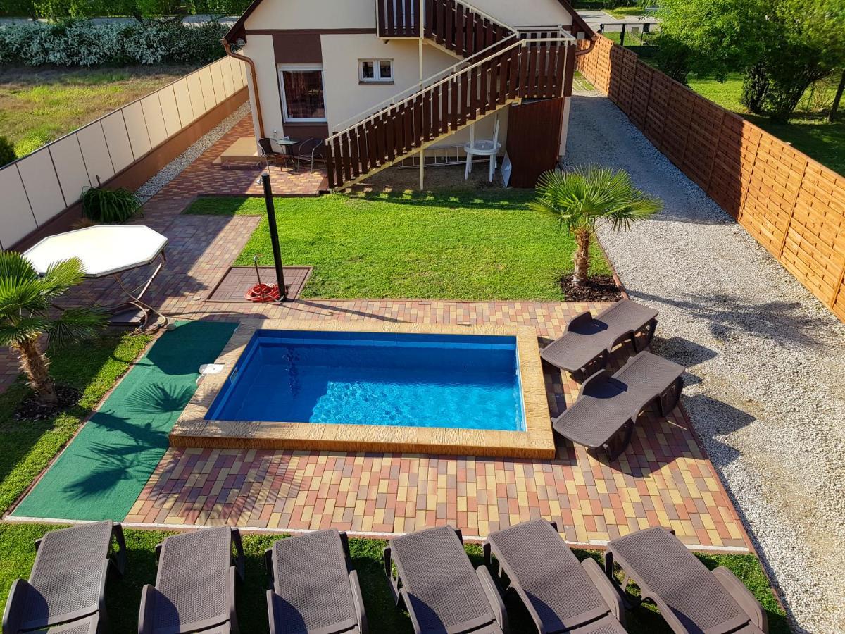 Napsugar Villa B Siofok Dış mekan fotoğraf